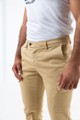 Pantalón Cargo Slim Beige