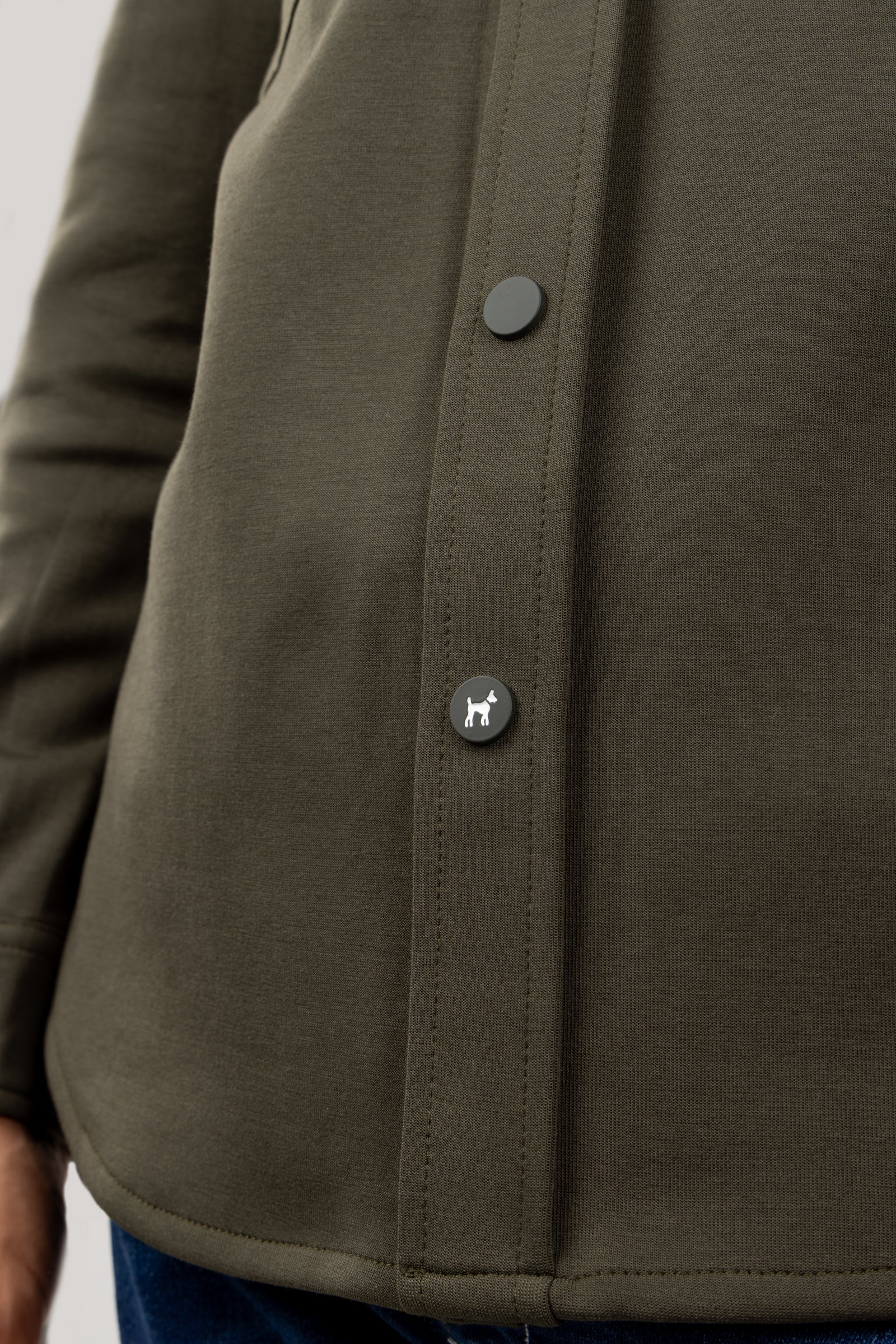 Sobrecamisa Tejido Técnico Verde Militar
