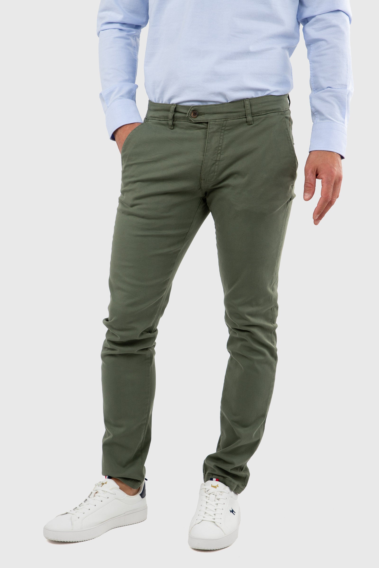 Pantalón Chino Slim Khaki
