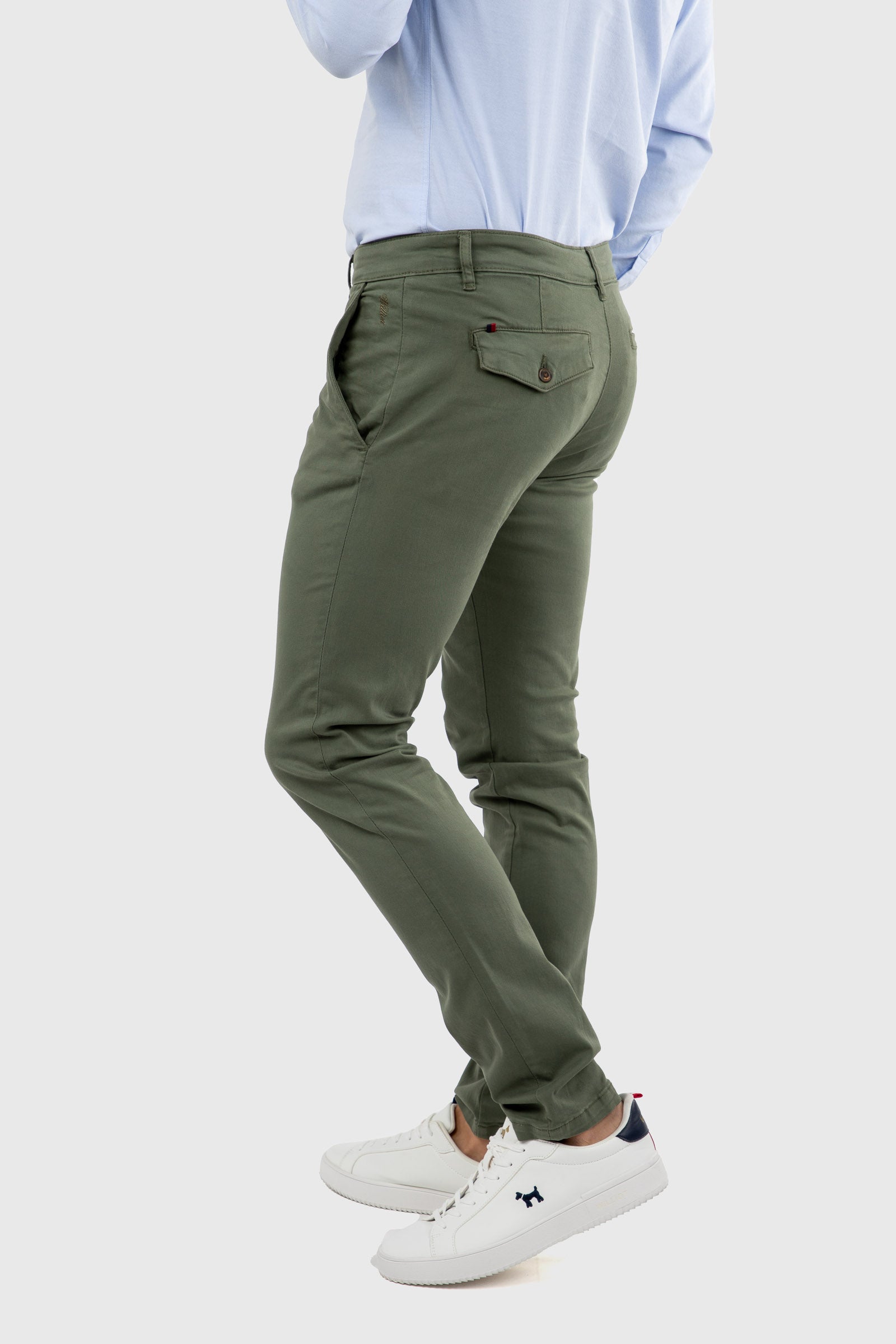 Pantalón Chino Slim Khaki