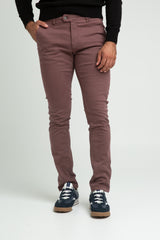 Pantalón Chino Burdeos