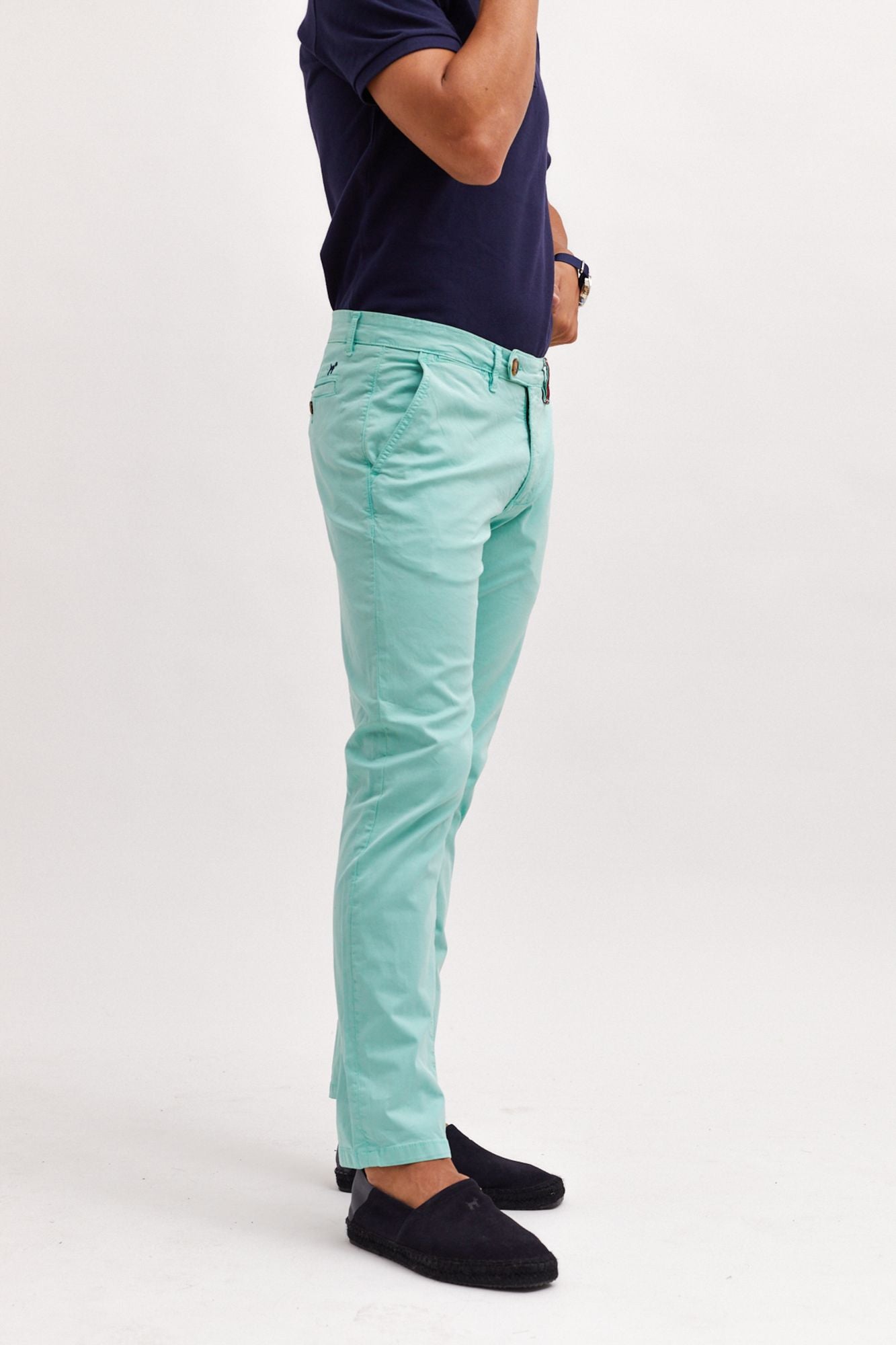 Pantalón Chino Slim Turquesa