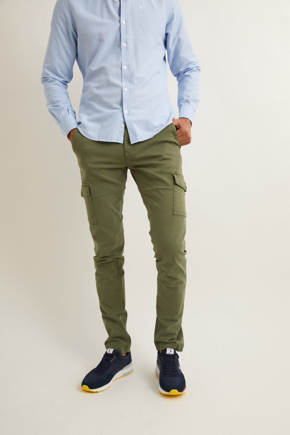 Pantalón Cargo Khaki