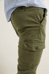 Pantalón Cargo Khaki