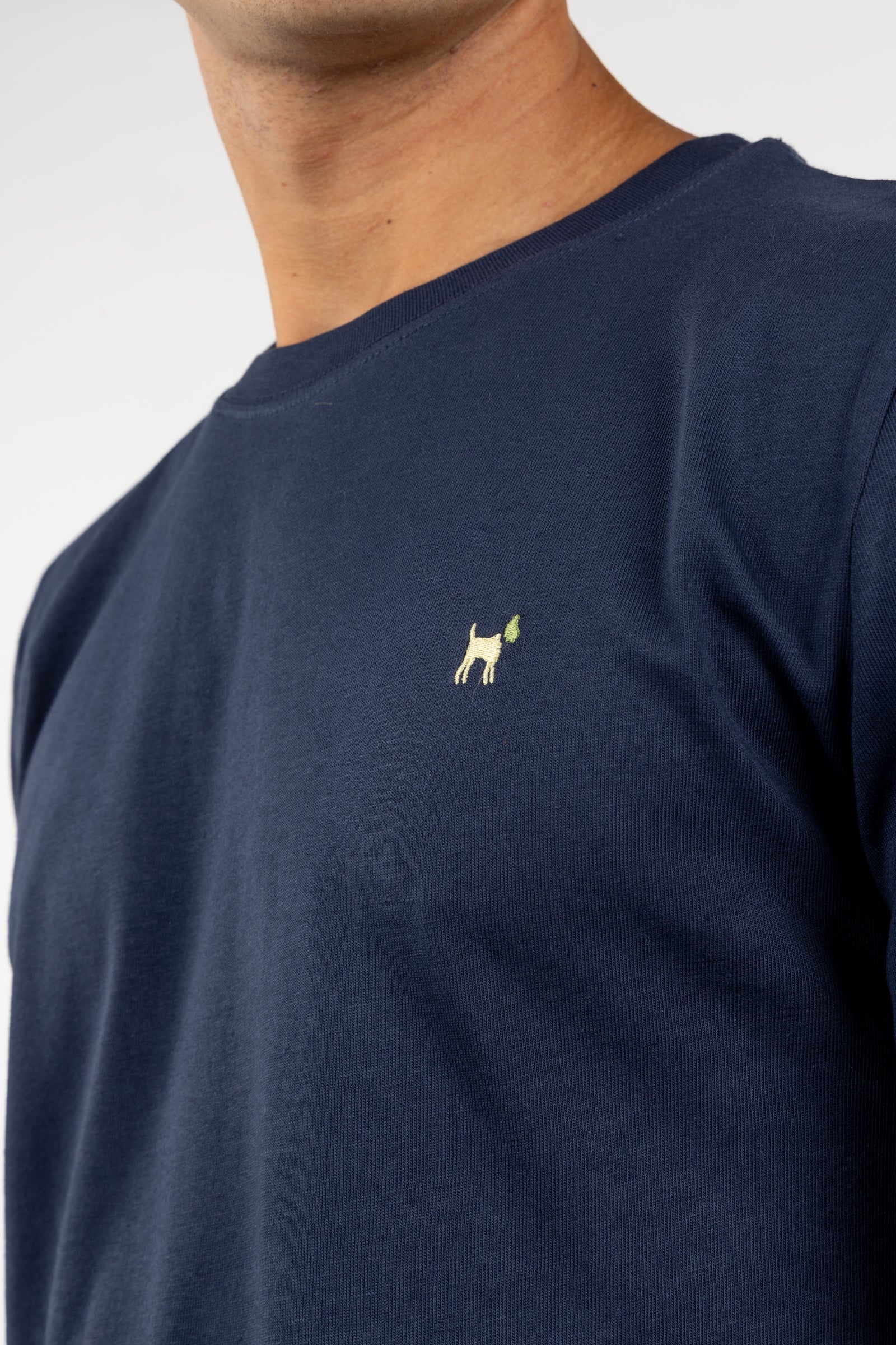 Camiseta Diseño Williot Espalda Marino