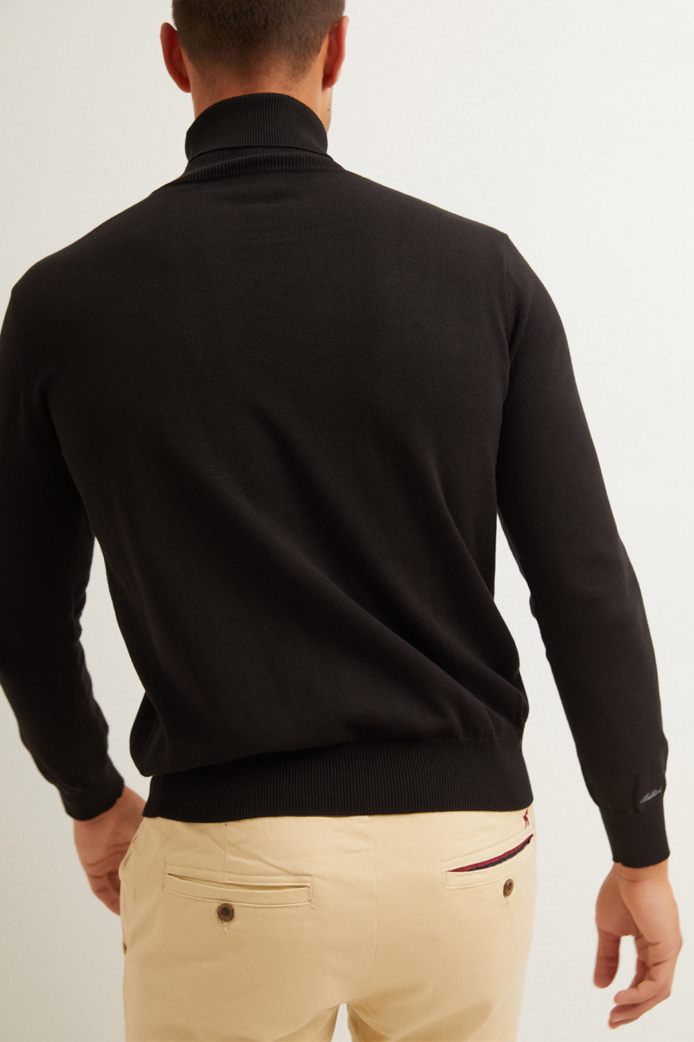 Jersey Cuello Vuelto Negro