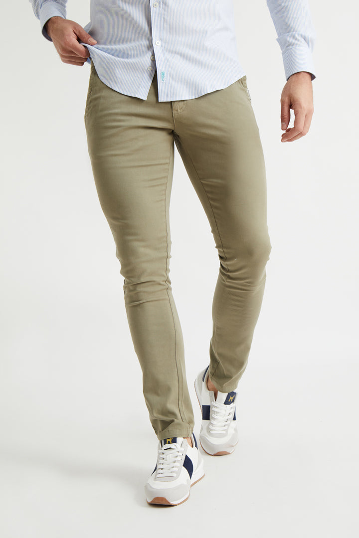 Pantalón Chino Slim