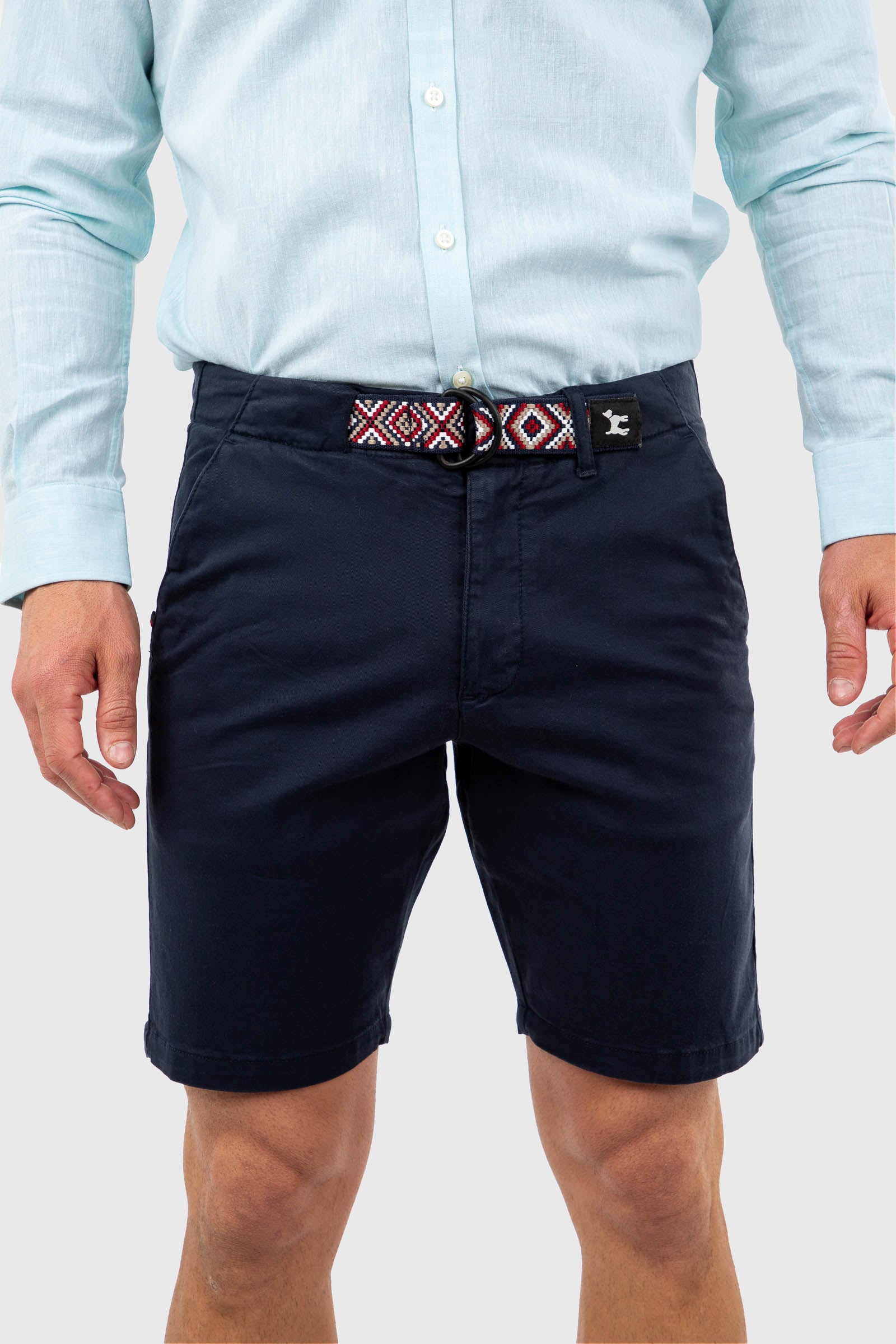 Bermuda Azul Marino Con Cinturón Étnico