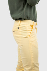 Pantalón Chino Slim Amarillo Pastel