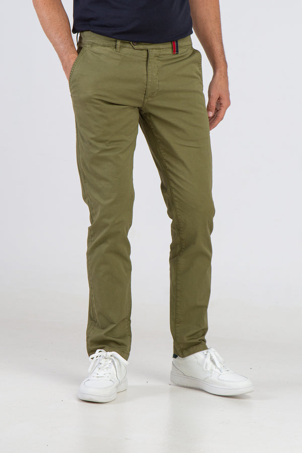 Pantalón Chino Slim Kaki Medio
