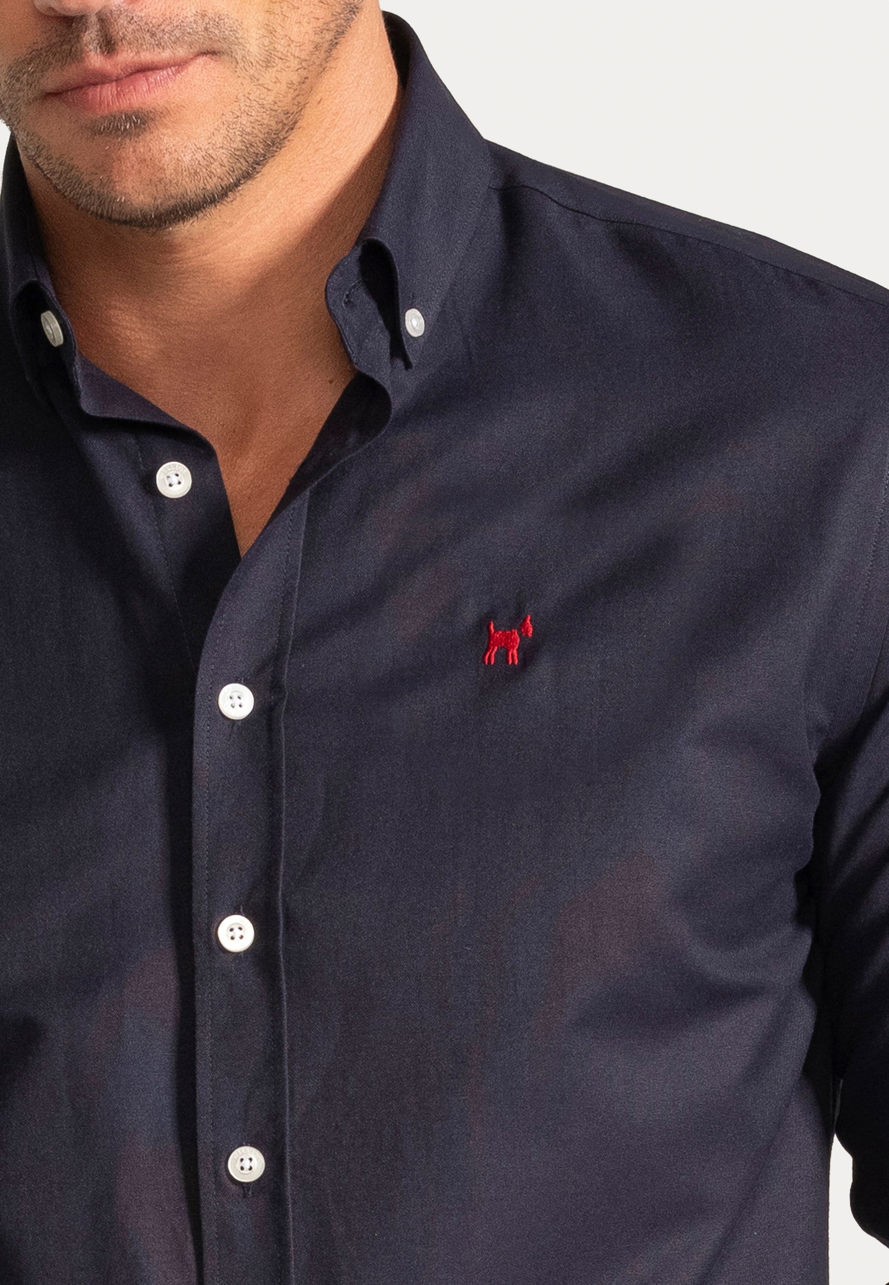 Camisa Oxford Liso Navy Slim