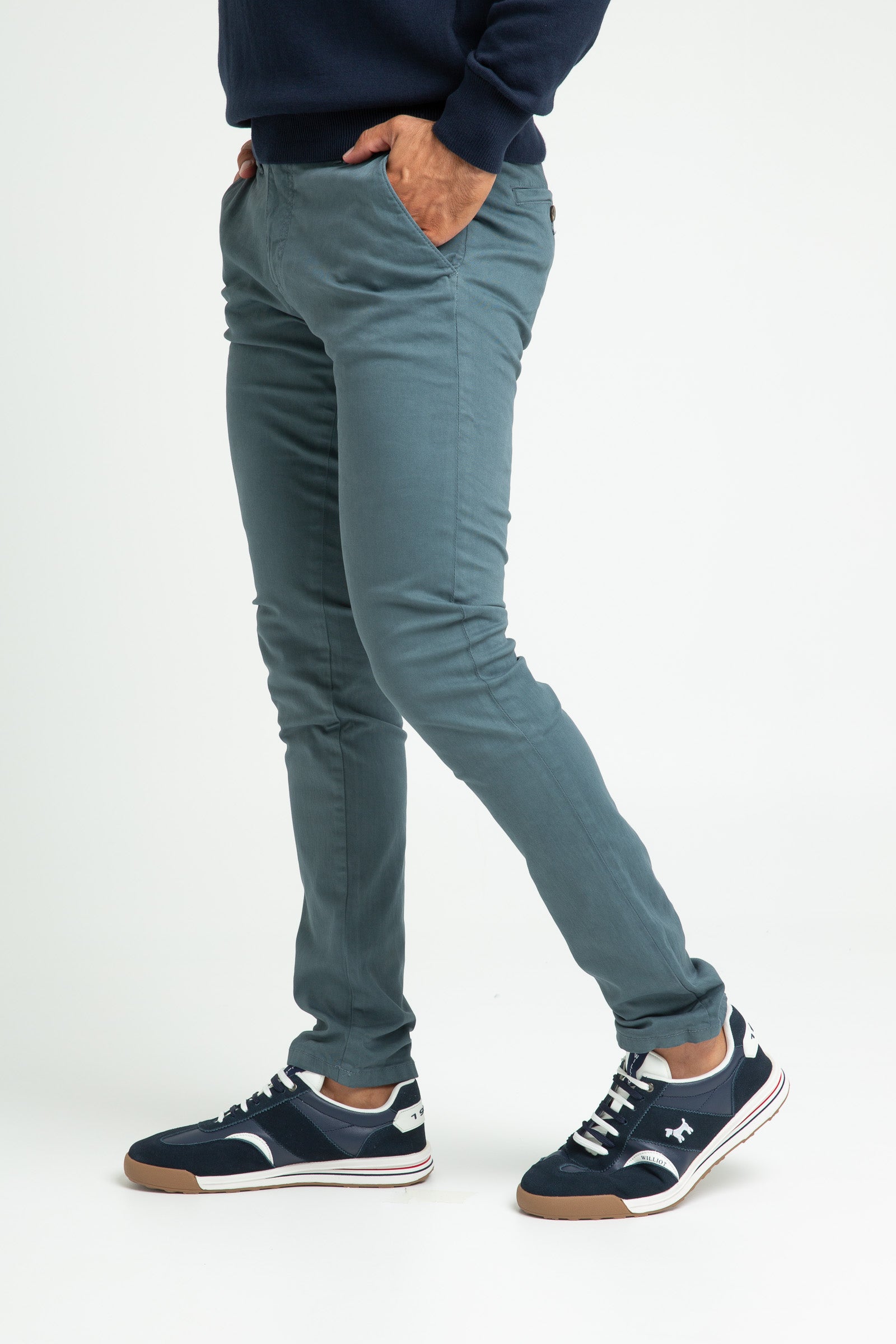 Pantalón Chino Petróleo