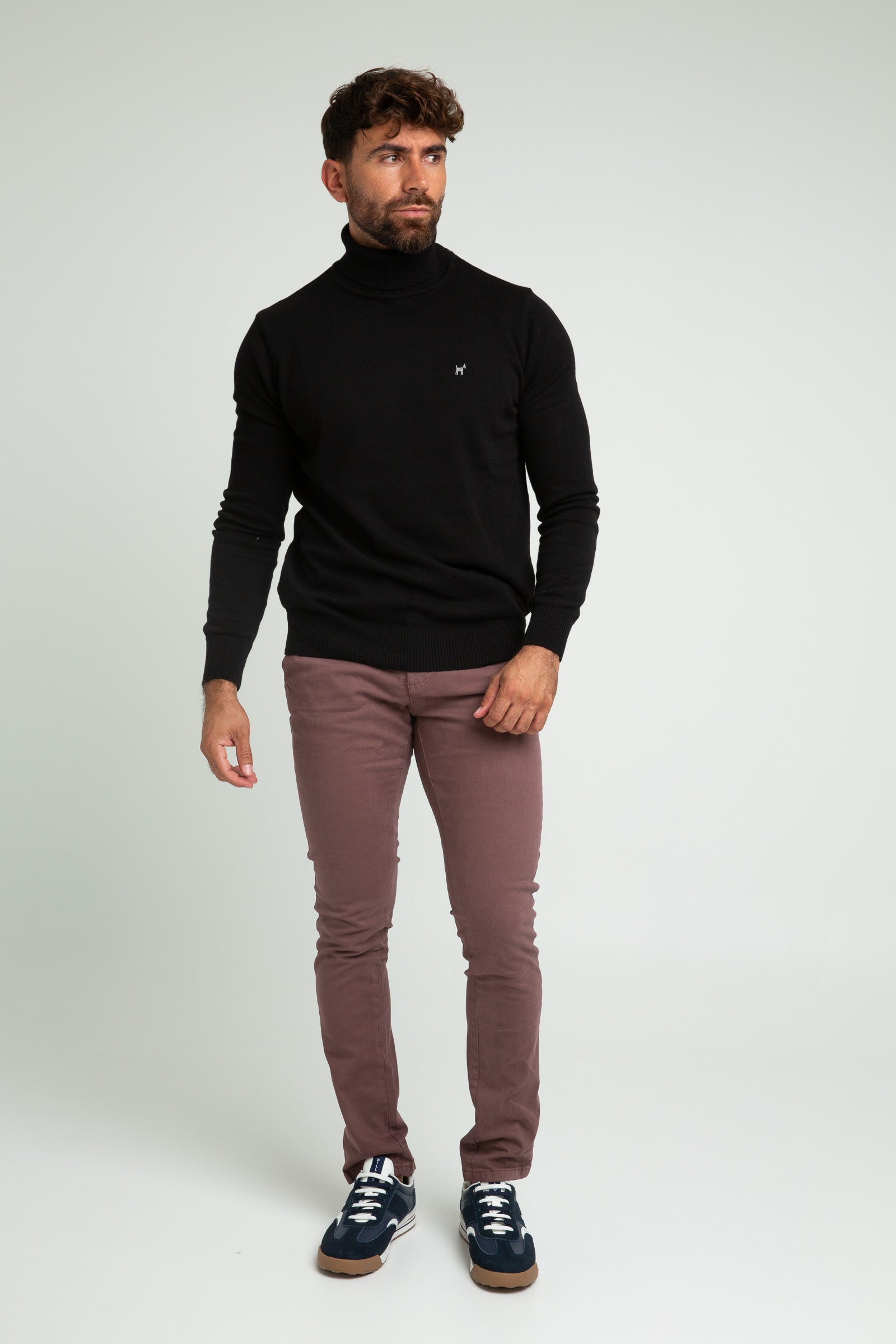 Pantalón Chino Burdeos