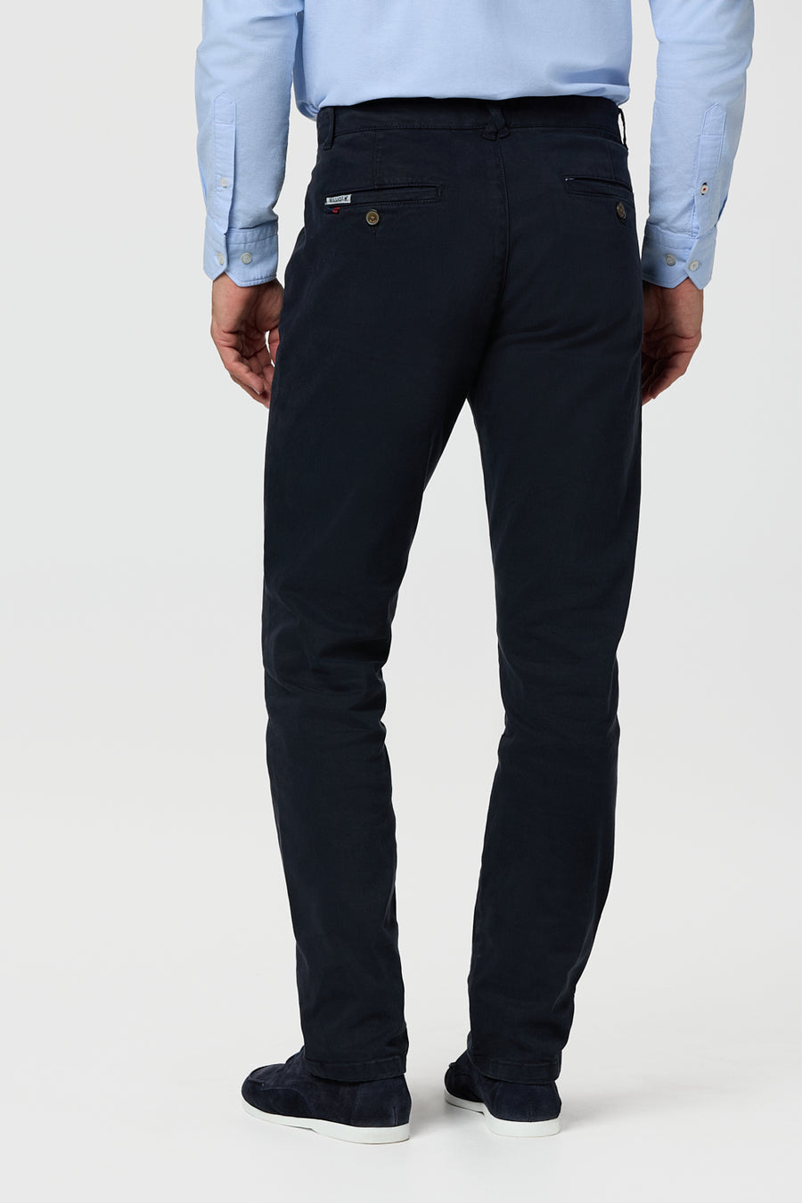7025961