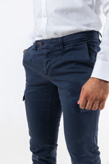 Pantalón Cargo Slim Marino