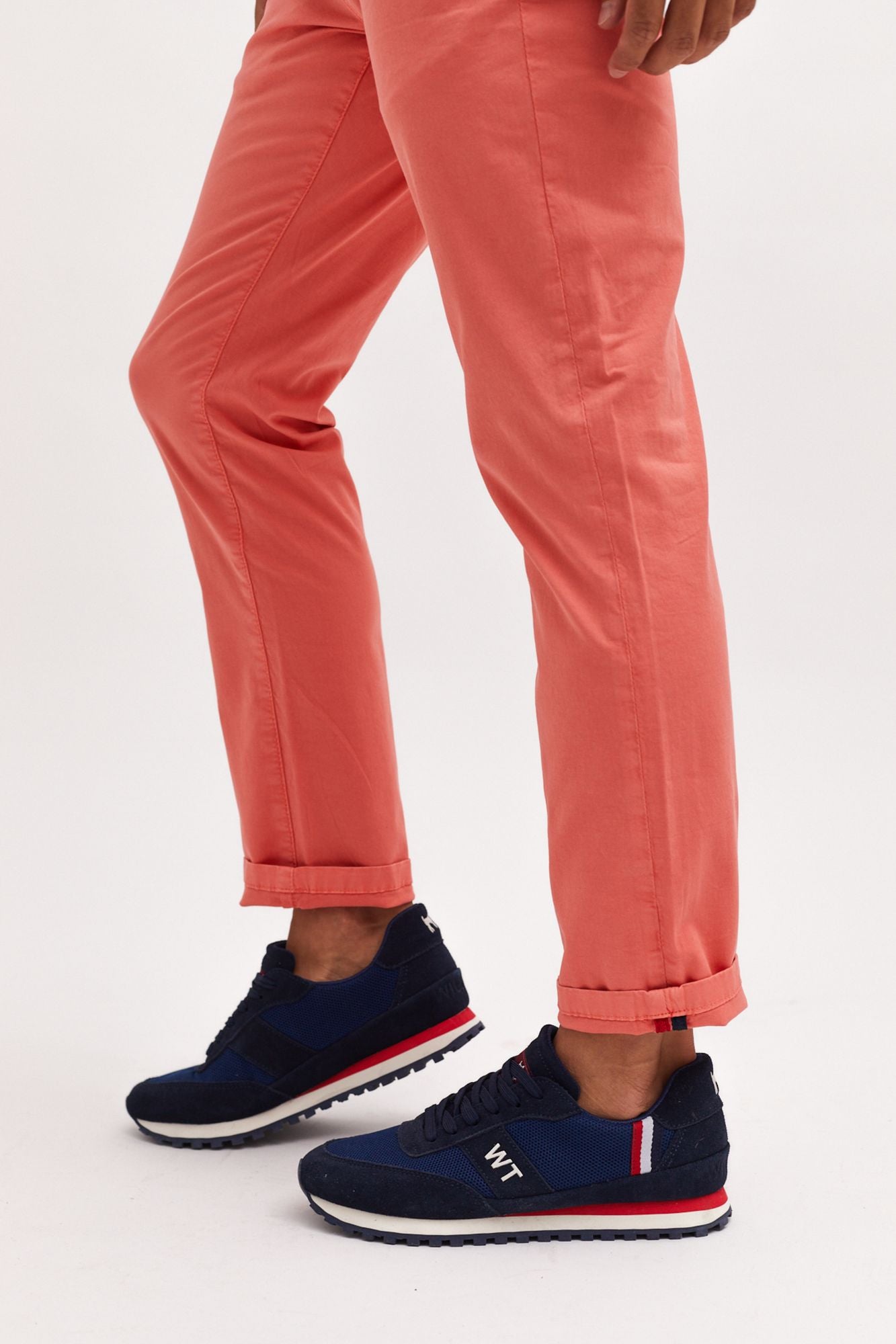 Pantalón Chino Slim Coral