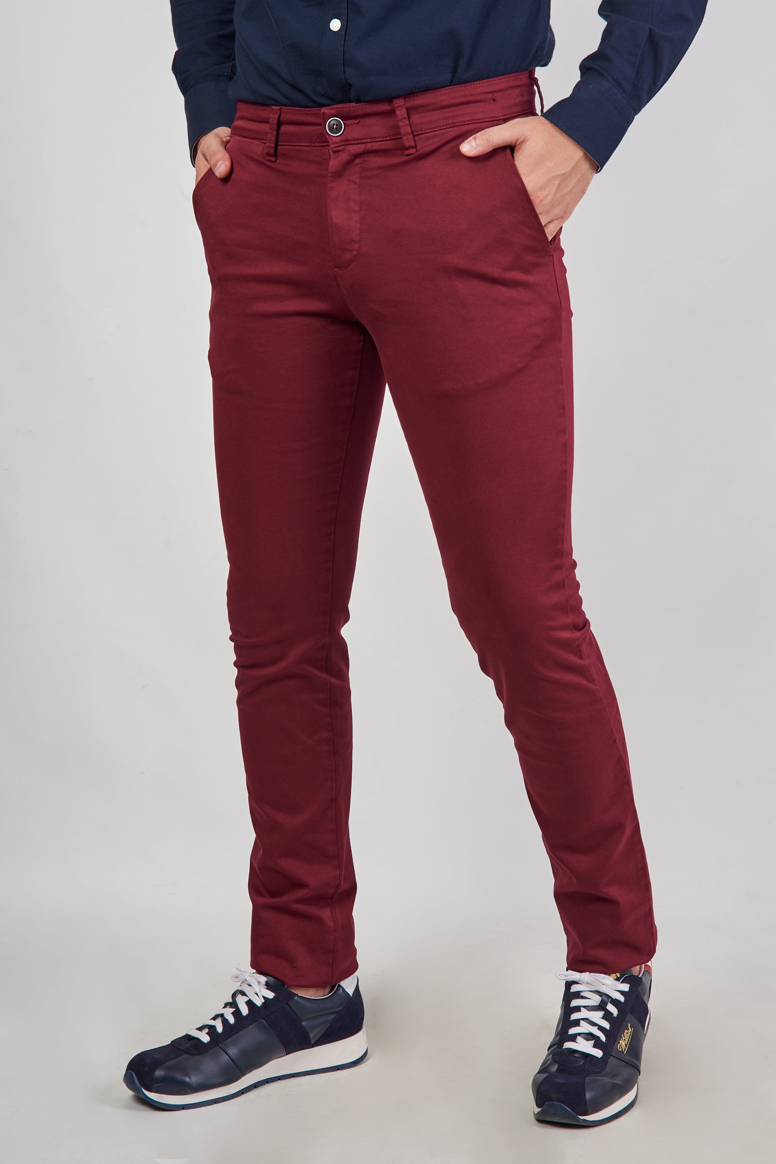 Pantalon chino Wt Regular Burdeos