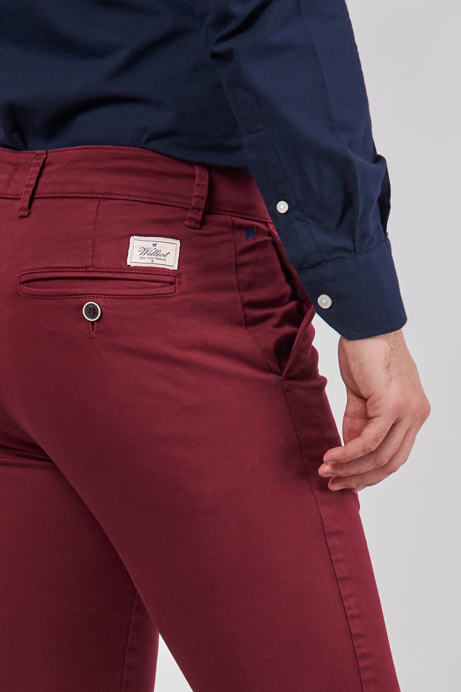 Pantalon chino Wt Regular Burdeos